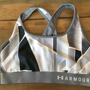 Under armour exercise bra size large